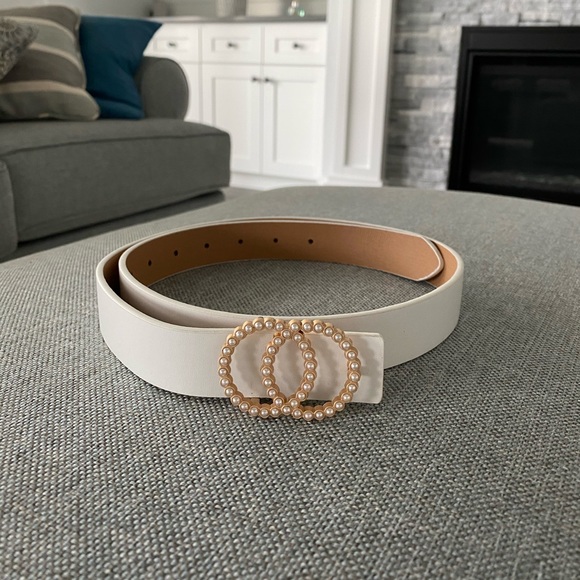 Accessories - Pearl Belt